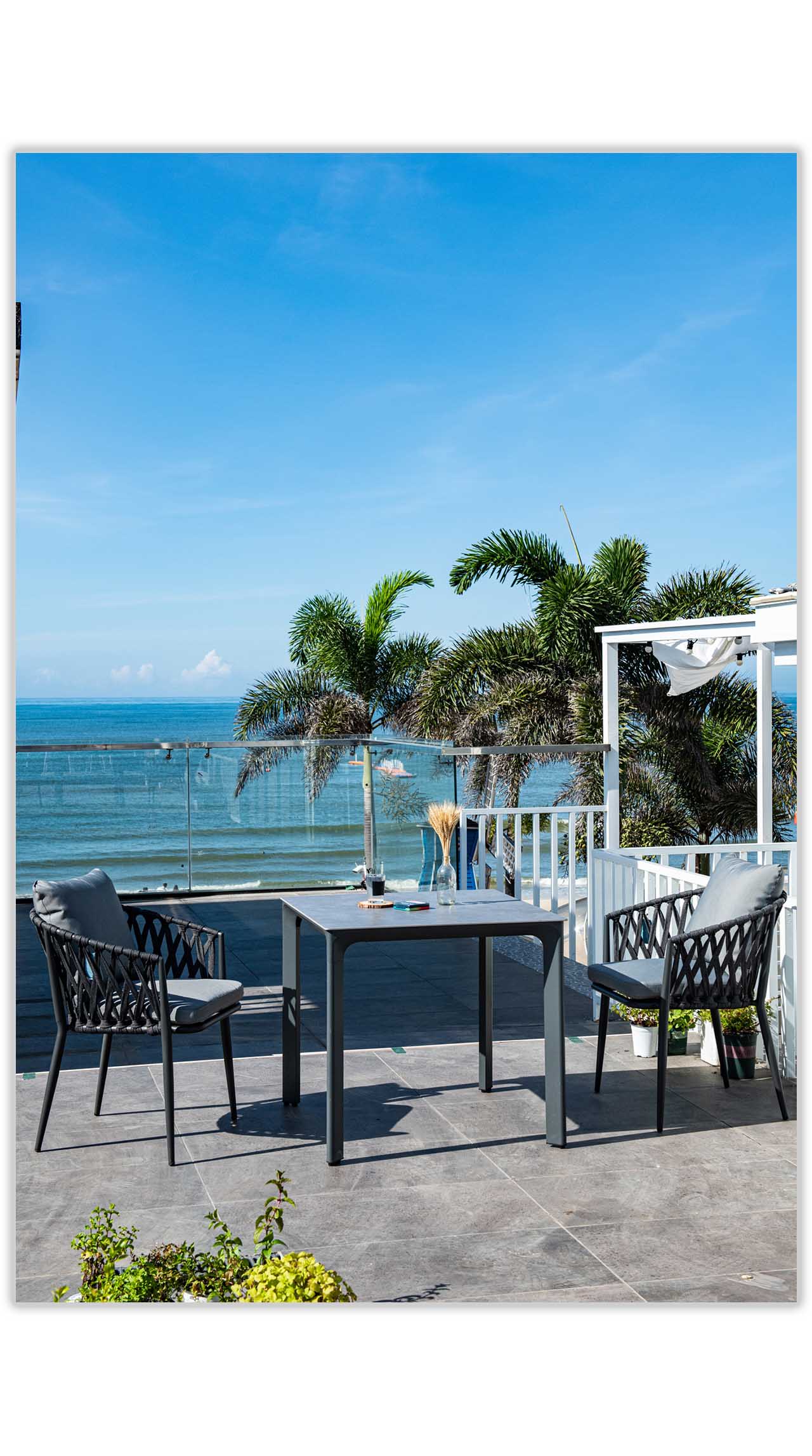 Outdoor table and chair homestay courtyard garden rattan table and